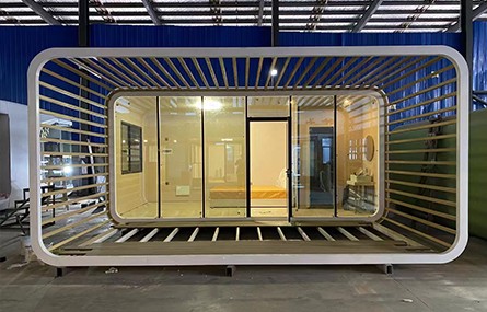 joha-apple-cabin-workshop